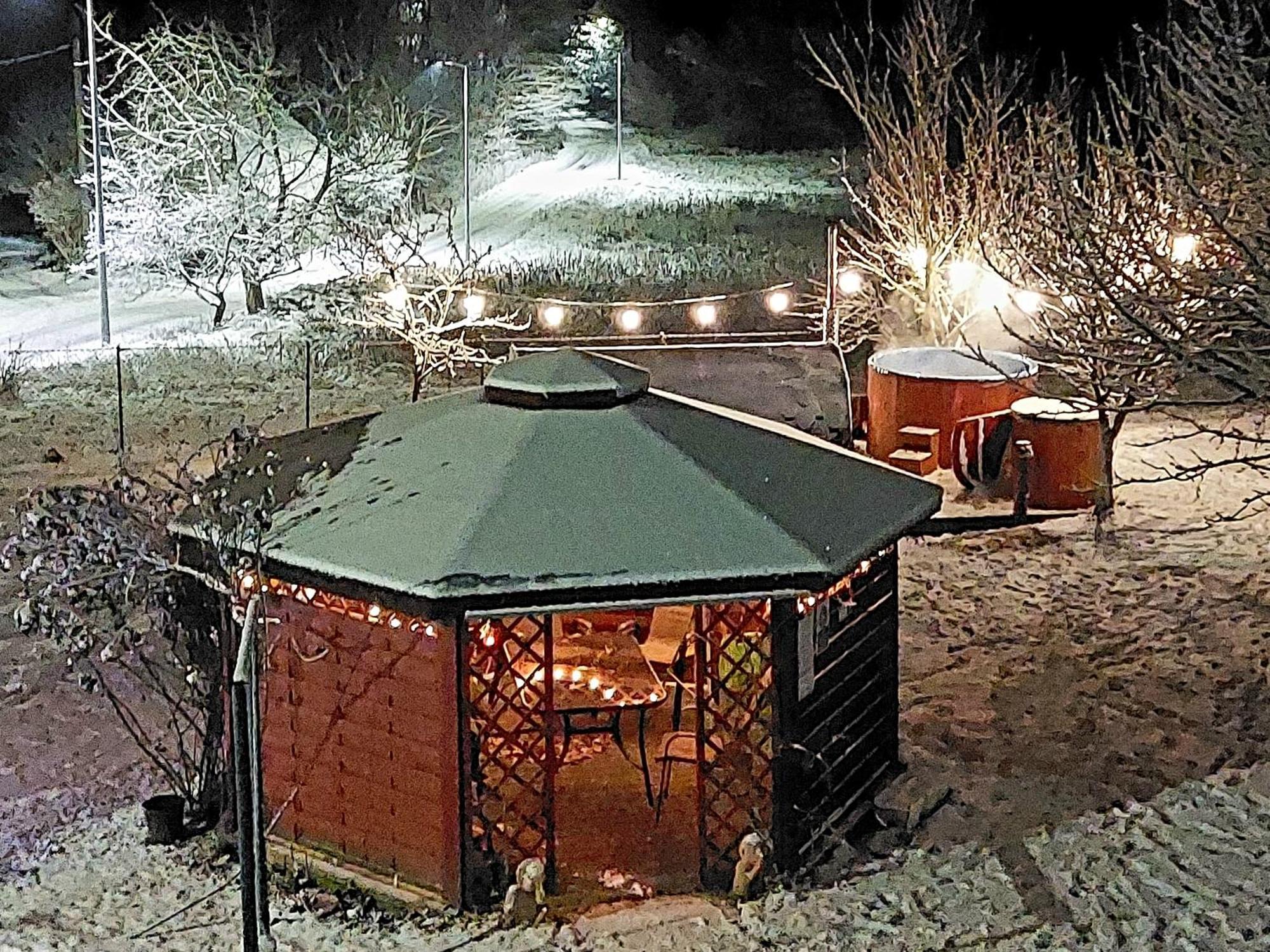Maja Pokoje Z Widokiem Kameralna Agroturystyka Na Pogorzu Izerskim Z Sauna I Jacuzzi (Adults Only) Mirsk Exterior foto
