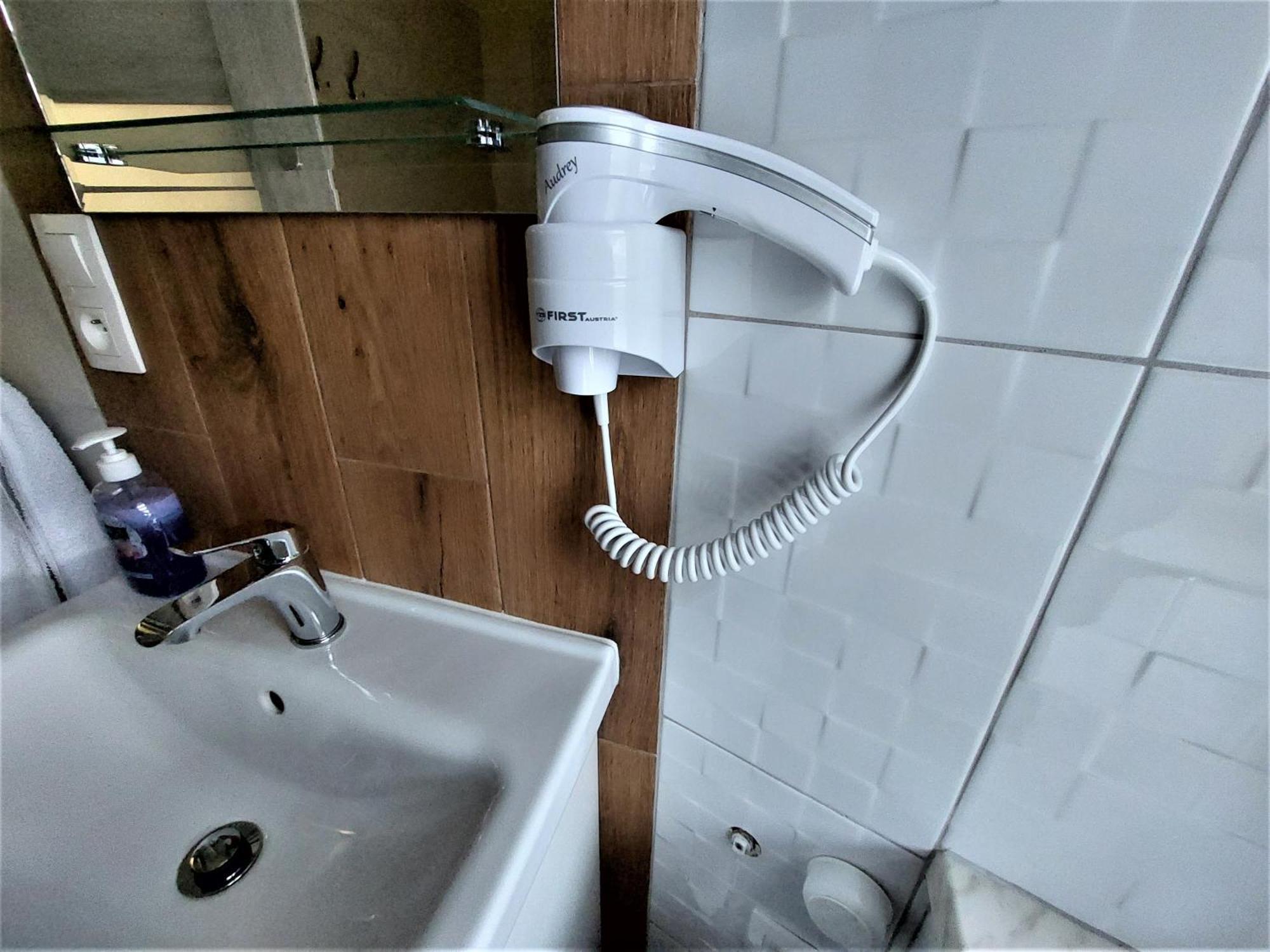 Maja Pokoje Z Widokiem Kameralna Agroturystyka Na Pogorzu Izerskim Z Sauna I Jacuzzi (Adults Only) Mirsk Exterior foto